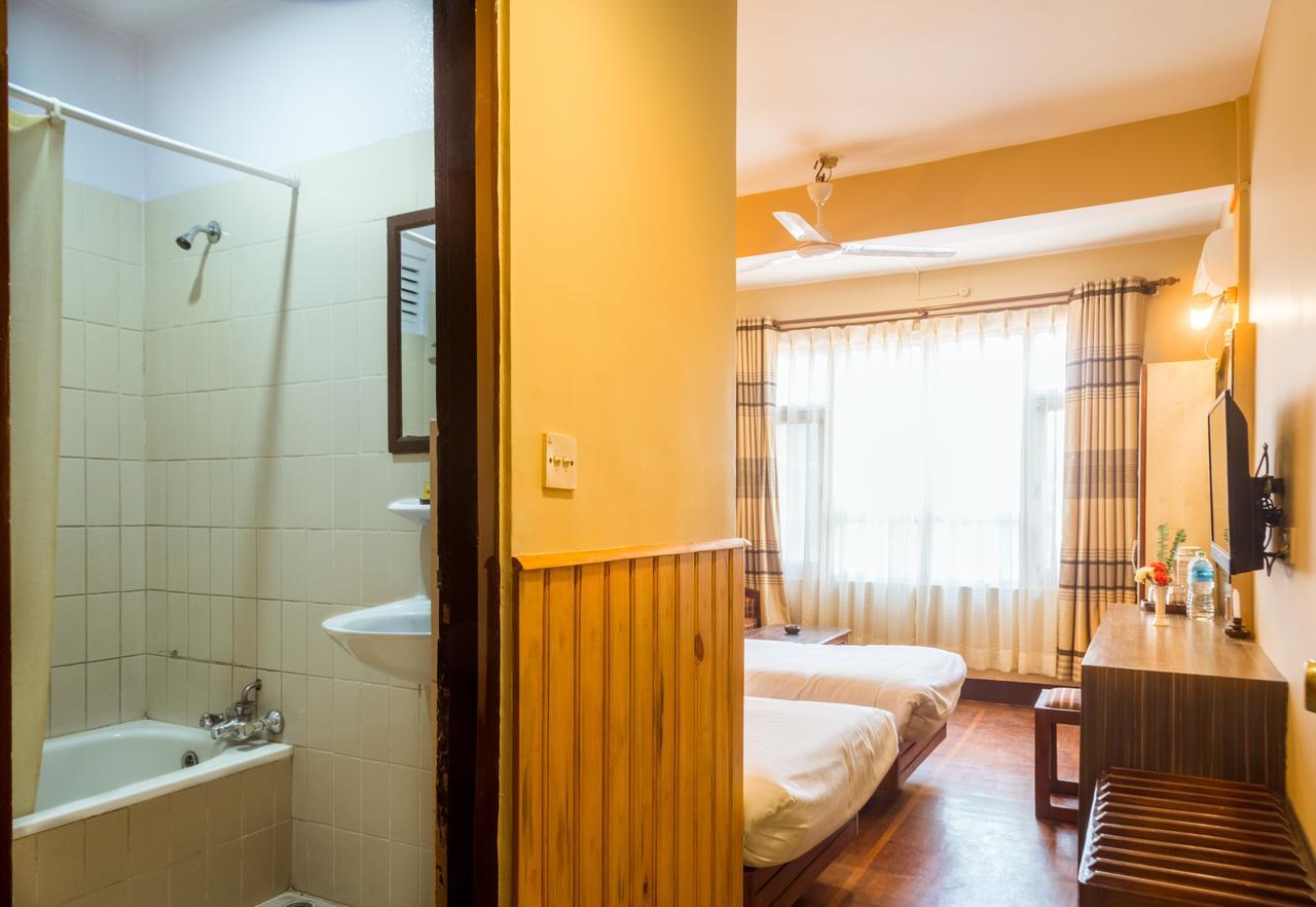 Little Nepal Inn Katmandou Extérieur photo
